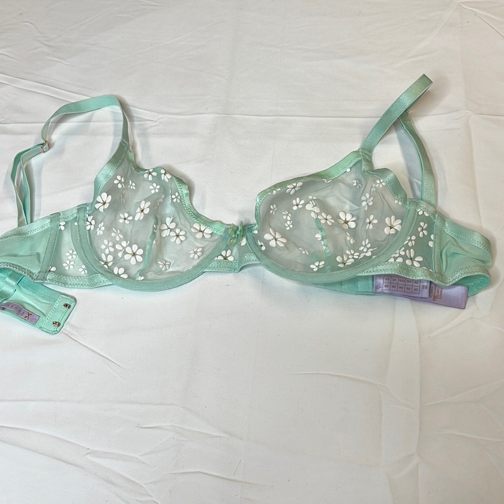 SAVAGE X FENTY BRA